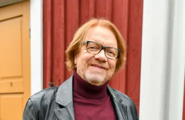 Uutta tietoa Heikki Silvennoisen hautajaisista
