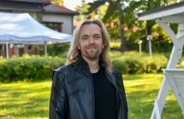 Anssi Kelalla on uusi keräilyharrastus – yllättävän halpaa puuhaa