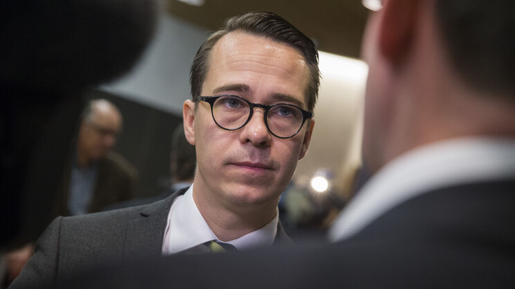 Tuplayllätys! Ex-ministerin 17 vuotta nuorempi vaimo odottaa vauvaa