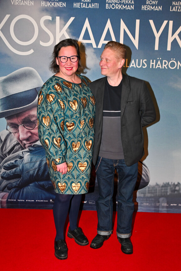 Rosa Meriläinen ja Tuomas Muraja ovat näyttävä parivaljakko.