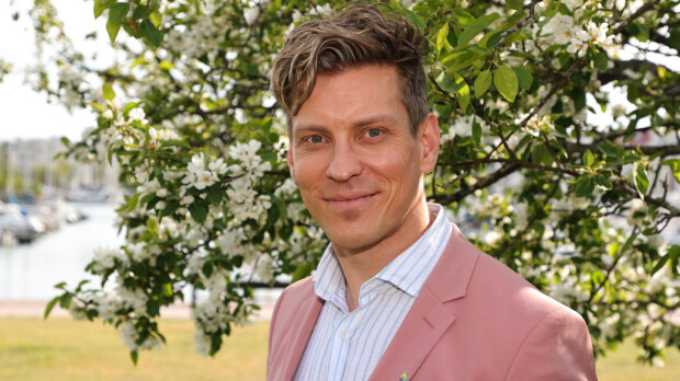 Tämä pilapiirros sai Antti Holman hermostumaan – purkaa podcastissa ärsytystään