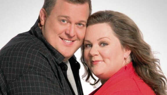 Kuvassa Mike (Billy Gardell) ja Molly (Melissa McCarthy).