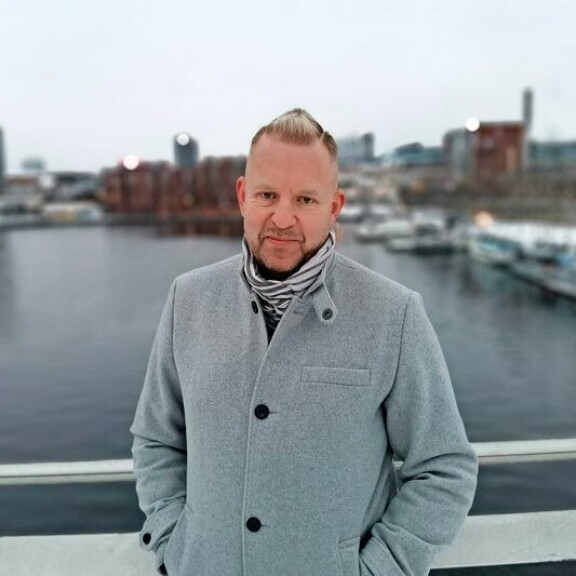 Tatu on kertonut yksityiselämästään lukuisissa haastatteluissa. Tatu on kertonut yksityiselämästään lukuisissa haastatteluissa.