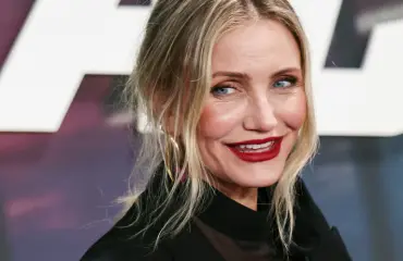 Oho! Cameron Diaz, 52, palasi parrasvaloihin rohkeassa asussa – tältä hän näyttää nyt
