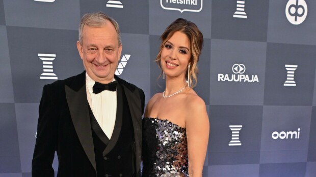 Hjallis Harkimo silmät selällään Urheilugaalassa – ylistää Jasmine Pajaria: ”Filmitähti!”