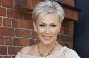 Helena Ahti-Hallbergille uskomaton takaisku!