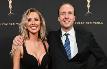 Topi Borg haaveili tyttöystävästä Kirjolla-sarjassa – näin asia on edennyt