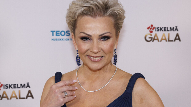 Helena Ahti-Hallberg terveyshuolistaan: 'Taas sairaalassa'