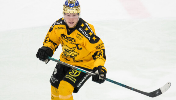 Lappeenrannan oma poika Ville Petman johtaa joukkojaan kapteenin C-kirjain rinnassaan.