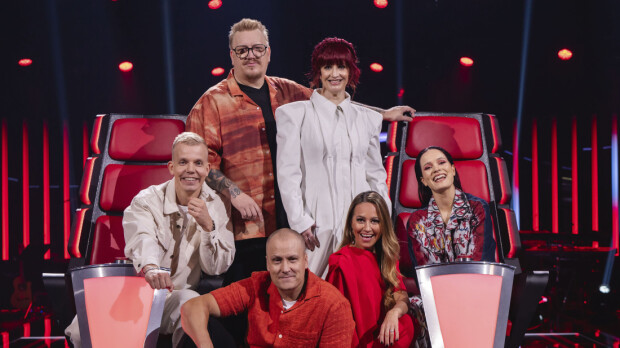 Tangokuningas hätkähdyttää The Voice of Finlandissa – tähtivalmentajat eivät tunnista