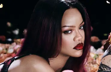 Oho! Rihanna riisui mainoskuviin