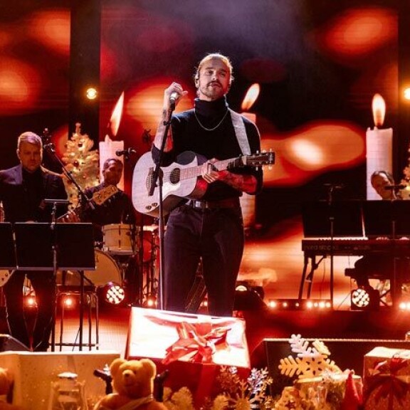 Viimeksi Pete nähtiin MTV3:lla Kummien Joulumielelle-konsertissa. Viimeksi Pete nähtiin MTV3:lla Kummien Joulumielelle-konsertissa.
