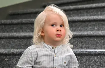 Tällainen on 2-vuotiaan Salkkarit-hurmurin työpäivä