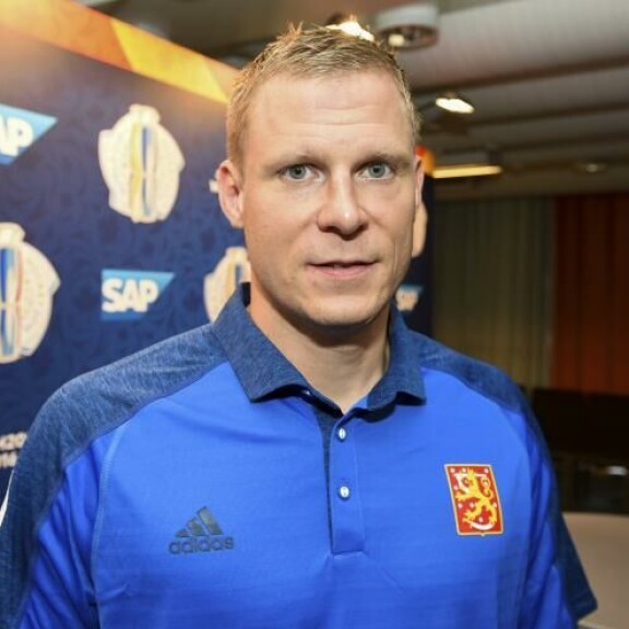 Mikko yritti sitkeästi saada Helenasta avioeroa Suomessa. Mikko Koivu