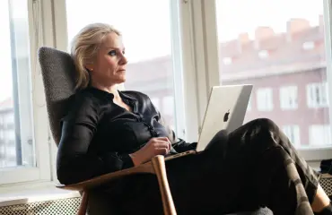 Haluatko lisää Laura Malmivaaraa? Täältä katsot vanhat suosikkiroolit