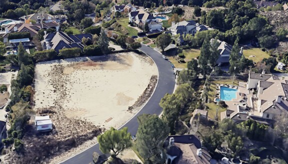 Selänteet ostivat kahden miljoonan dollarin tontin, jolle nousee parin unelmatalo. Kuva vuodelta 2023.