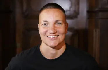 Elina Gustafsson jätti Suomen
