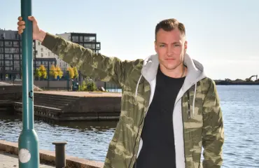 Anssi Heikkilä yllätti Helsingin yössä naisseurassa – salakuva!