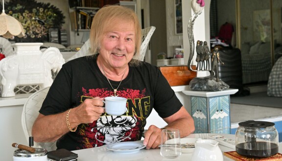 Helmi Loukasmäki keitti kaffet, kun Seiska vieraili viimeksi syksyllä Dannyn luona.
