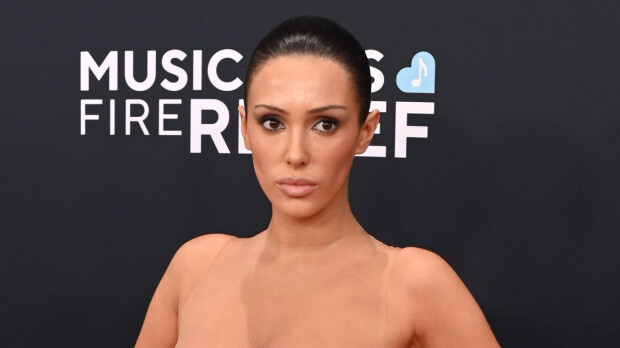 Bianca Censori saapui Grammy-gaalaan shokkiasussa – poliisi poisti tapahtumasta!