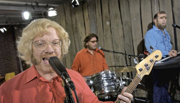 Heikki ehti olla monessa mukana, muun muassa Kummelin Kari ja karvattomat -bändissä.