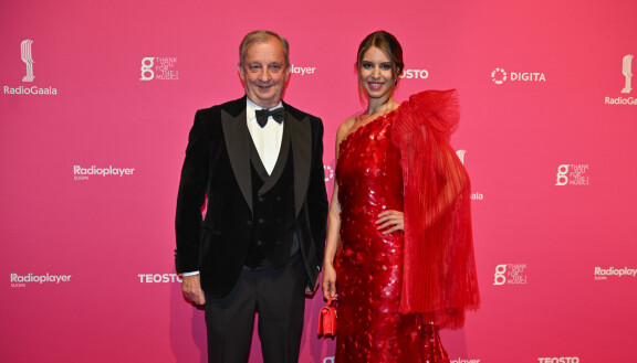 Hjallis sai Jasminesta loistavan edustuspuolison.