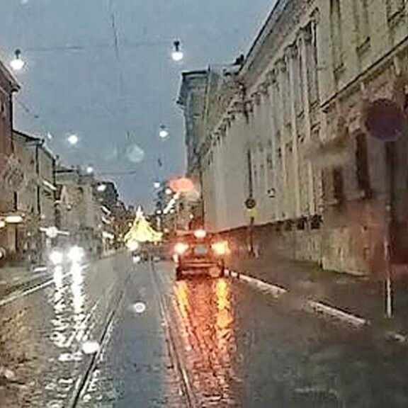 Seiskan lahjomaton paparazzivideo on Pekan liikennerikosjupakan keskeisin todiste. Seiskan lahjomaton paparazzivideo on Pekan liikennerikosjupakan keskeisin todiste.