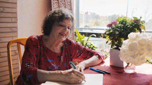 Rita, 77, haluaa tavata miehen – kirjoittaa seuranhakuilmoituksen lehteen