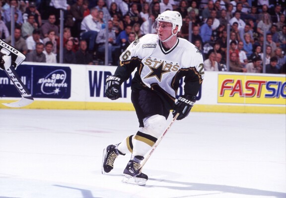 Jere Lehtinen oli iso osa Dallas Starsin ensimmäistä Stanley Cupin mestaruutta.