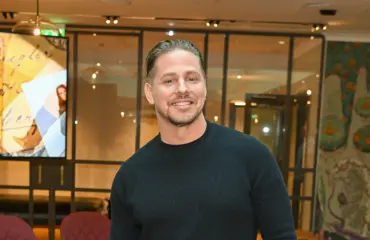 Markus Pöyhönen: Kihlat