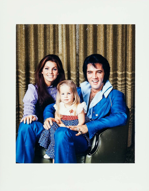 Rosckin kuninkaallinen perhe Priscilla, Lisa-Marie ja Elvis, avioerovuonna 1973.