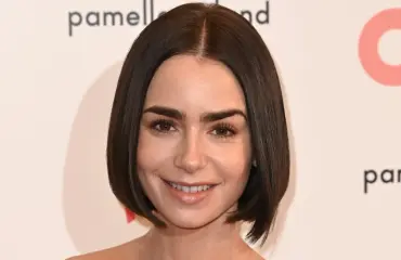 Muumi-fani Lily Collins nimesi lapsensa yllättävän henkilön mukaan