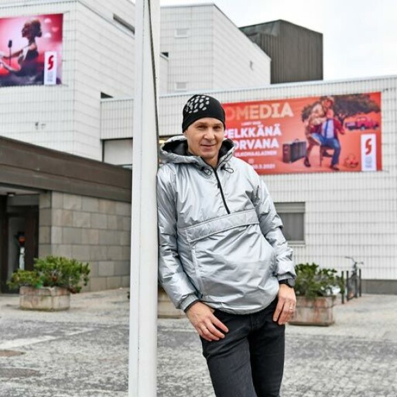 Maaseutu ja kaupunki yhdistyy! Marko Maunuksela esittelee Seinäjoen suosikkikohteet – video! Teatteri