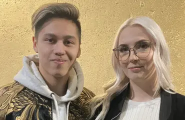 Vau, mikä pariskunta! Tässä on Mika Salon Max-poika ja Krista-rakas