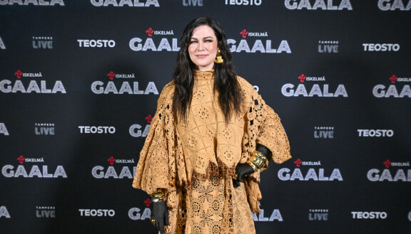 Jenni Vartiainen.