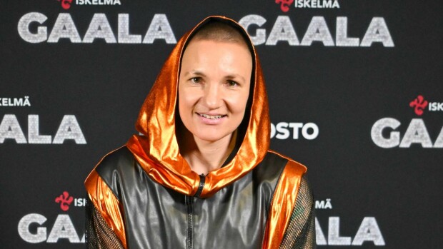 Suhdehuhuissa vellova Elina Gustafsson: Tyly temppu!