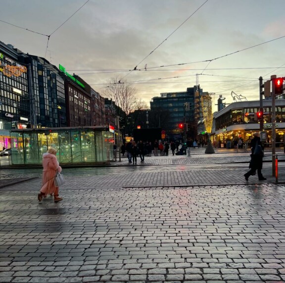 Johanna kipitti punaisia päin.