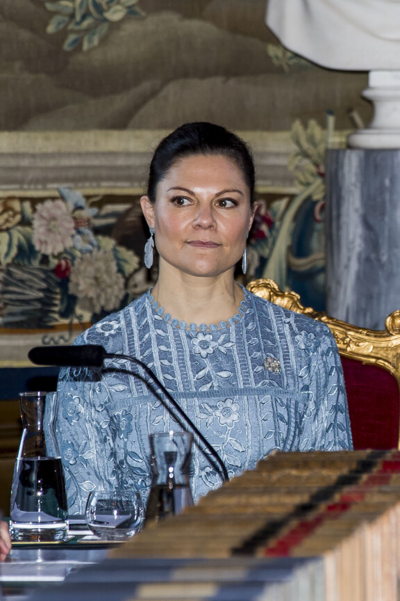 Kruununprinsessa Victoria on kasvanut hovin sääntöjen keskellä.