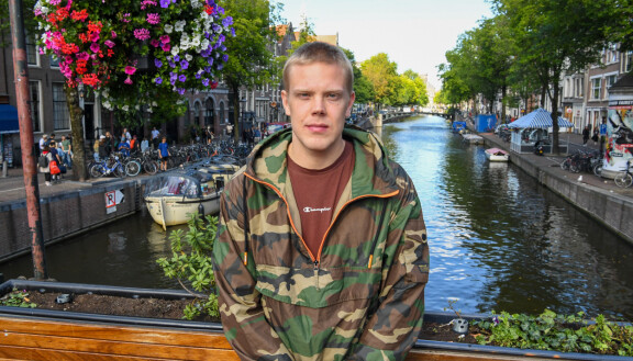 Ukko Loiri palasi Amsterdamista Suomeen ja myy nyt isänsä jäämistöä.