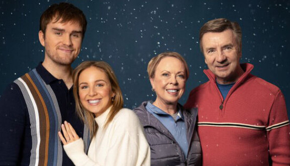 Torvill ja Dean (kuvassa oik.) tunnetaan myös Dancing on Ice -ohjelmasta.