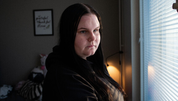 Jaksossa tavattava Elina on itsetuhoinen, ja hän on satuttanut itseään monta kertaa mielenterveysongelmiensa vuoksi.