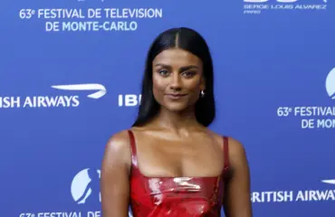 Oho! Bridgerton-tähti Suomessa