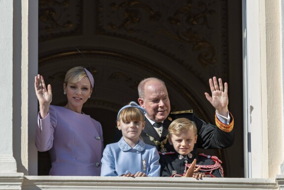 Ruhtinatar Charlene, ruhtinas Alberti sekä prinsessa Gabriella ja prinssi Jacques ovat vierailleet Lapissa.