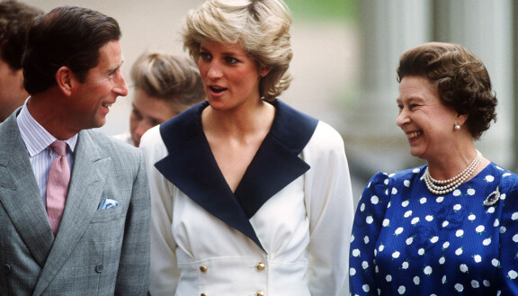 Prinsessa Dianan ja kuningatar Elisabetin välejä on kuvailtu vaikeiksi.
