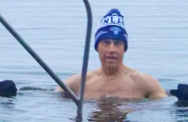 Paparazzikuvat! Alexander Stubb uikkareissa – presidentti teräskunnossa