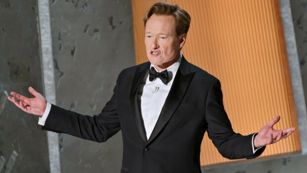 Osui ja upposi! Conan O’Brienilta täydellinen Trump-tölväisy