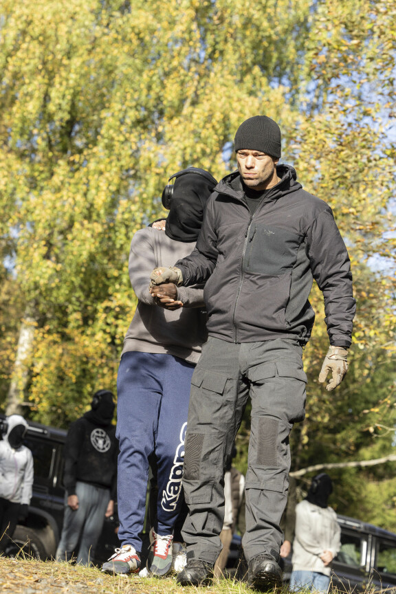 Matias ja muut kouluttajat ottavat heti alussa luulot pois julkkiksilta.