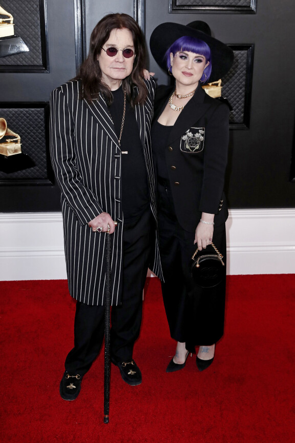 Ozzy-isä ja Kelly vuonna 2020.
