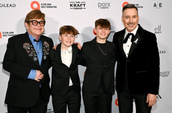 Elton, Elijah, Zachary ja puoliso David.