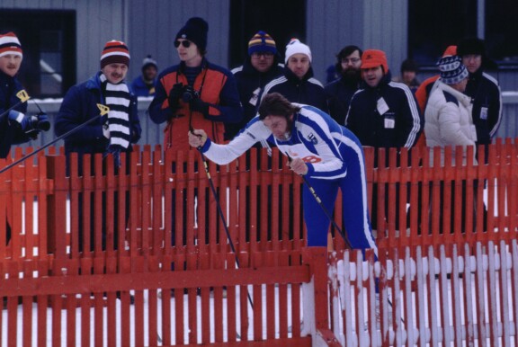 Juha Mieto on suuri suomalainen suksisankari. Tässä tyylinäyte talvelta 1980.
